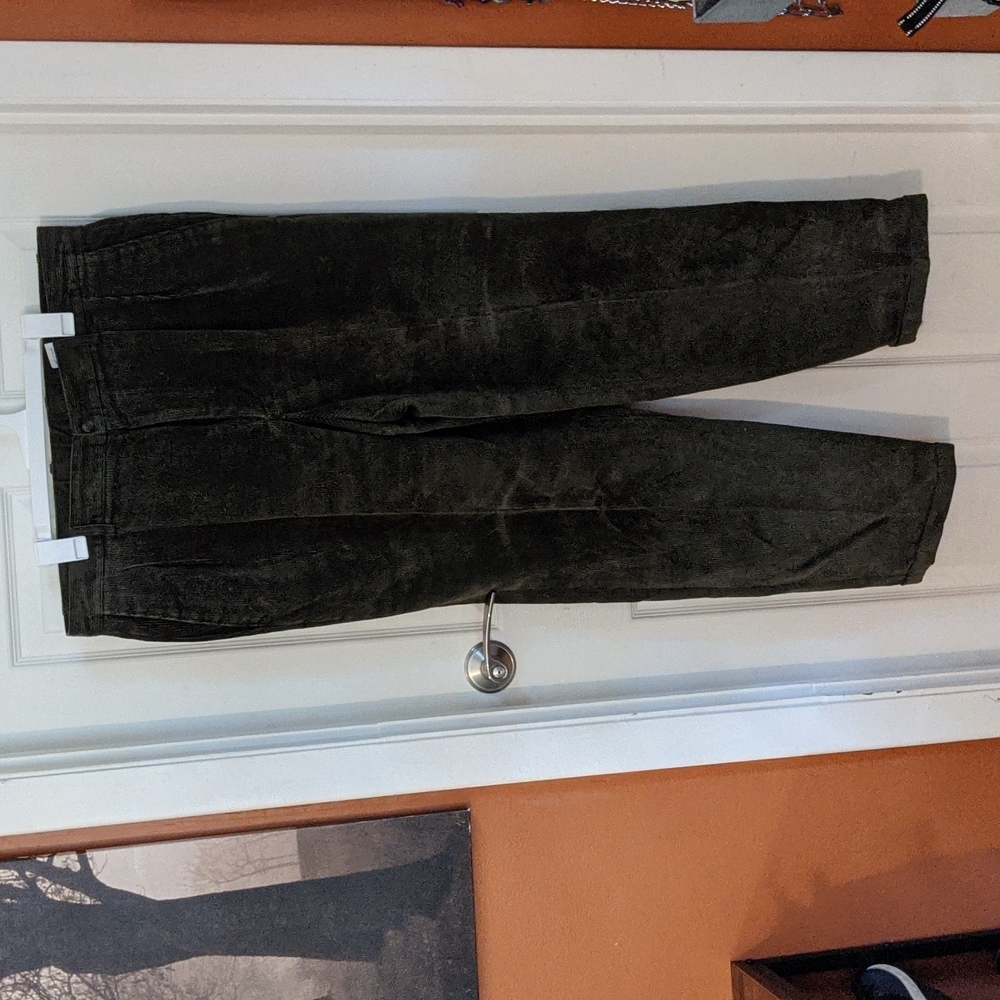 Men's olive Claiborne corduroy slacks